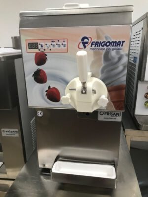 Die Softeis- und Frozen Yoghurt Maschine von Frigomat aus Italien Kiss 1