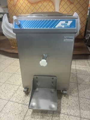 Carpigiani Agemaster 120 RTX maturing device